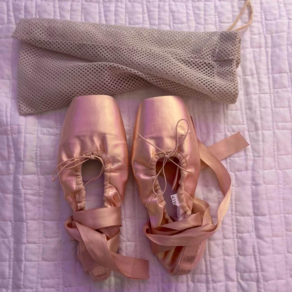 Pink Satin Ballet Pointe Shoes